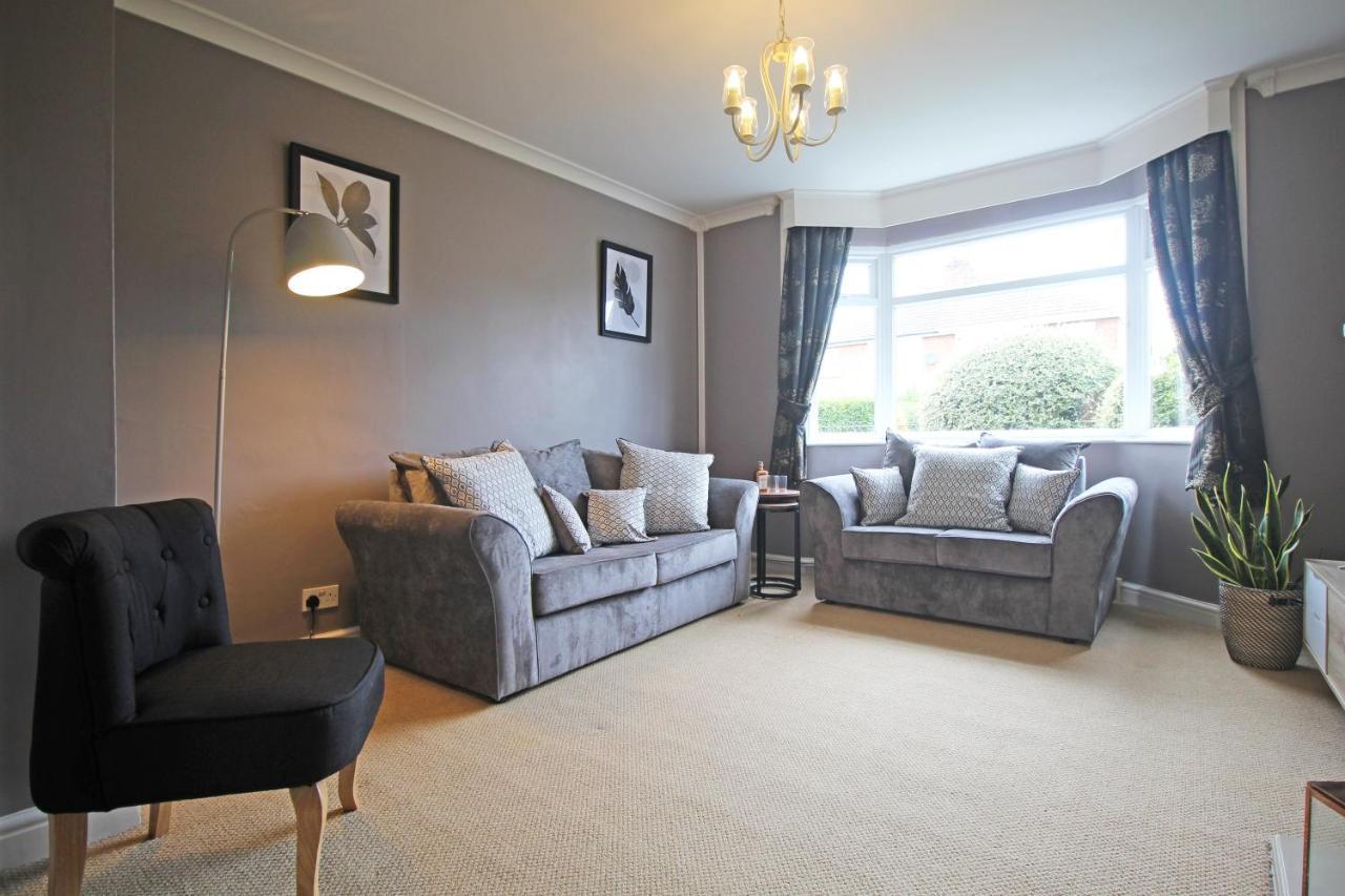 Queens Road - Luxury Spacious Home In Chester Christleton Экстерьер фото